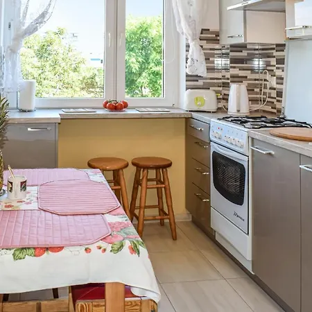 2 Bedroom Awesome In Lejlighed Gdańsk