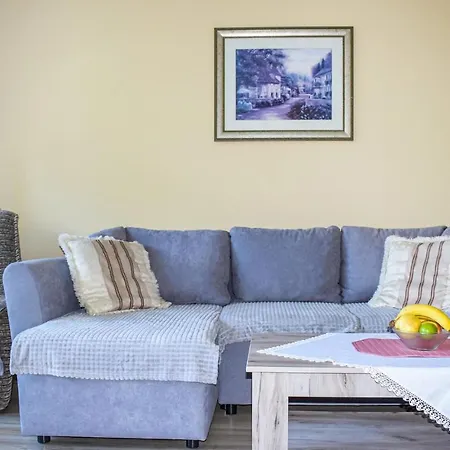 2 Bedroom Awesome In Lejlighed