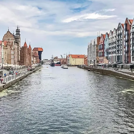 2 Bedroom Awesome In Lejlighed Gdańsk